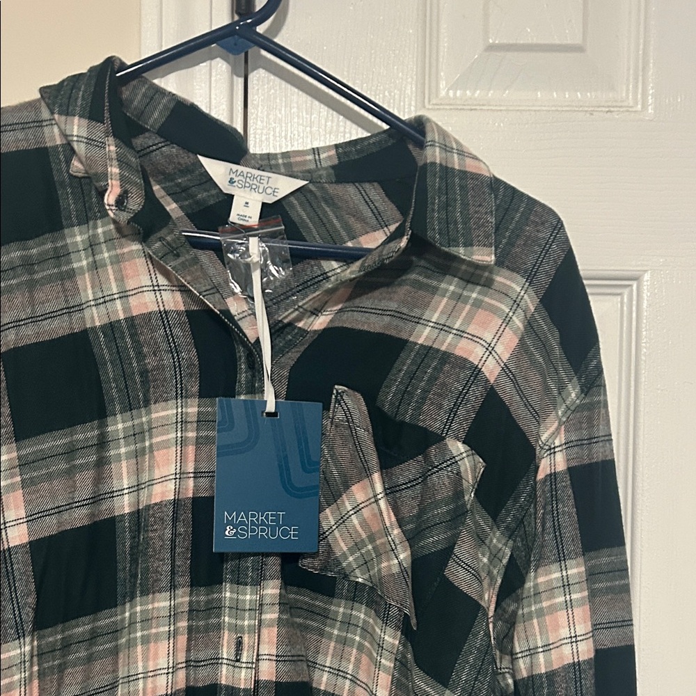 Market & Spruce Green and Pink Plaid Top